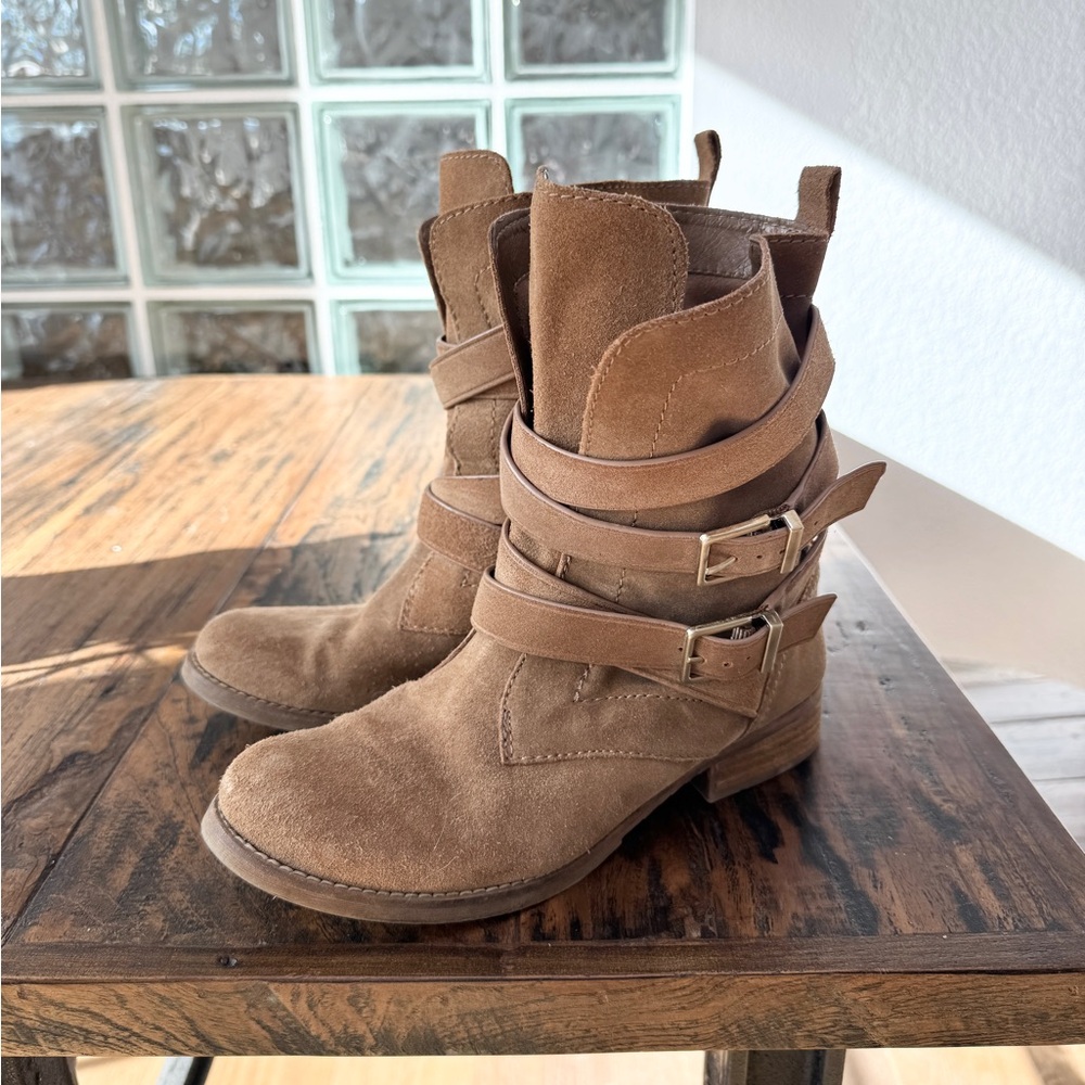 Gianni Bini Tan Suede Leather Western Cowboy Strappy Slouchy Moto Boots 8.5 M